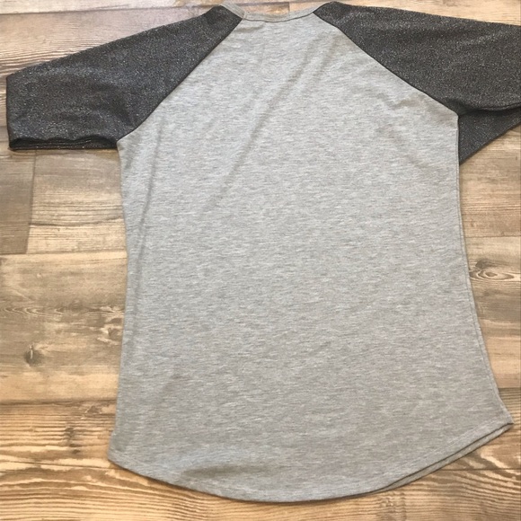 LuLaroe Randy Tee - Picture 6 of 7